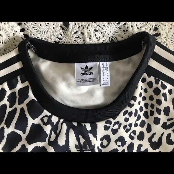 Adidas Cropped  top 🌹size US Small Blk & Creme - Picture 4 of 8